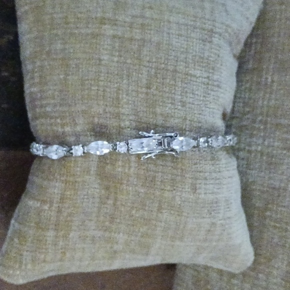 FAS Silver Rhinestone Tennis Bracelet - Picture 2 of 8